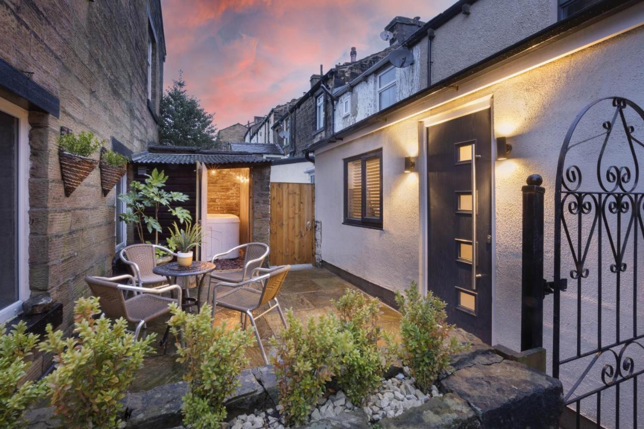 Villa Rosie'S Escape With Hot Tub à Barrowford Extérieur photo