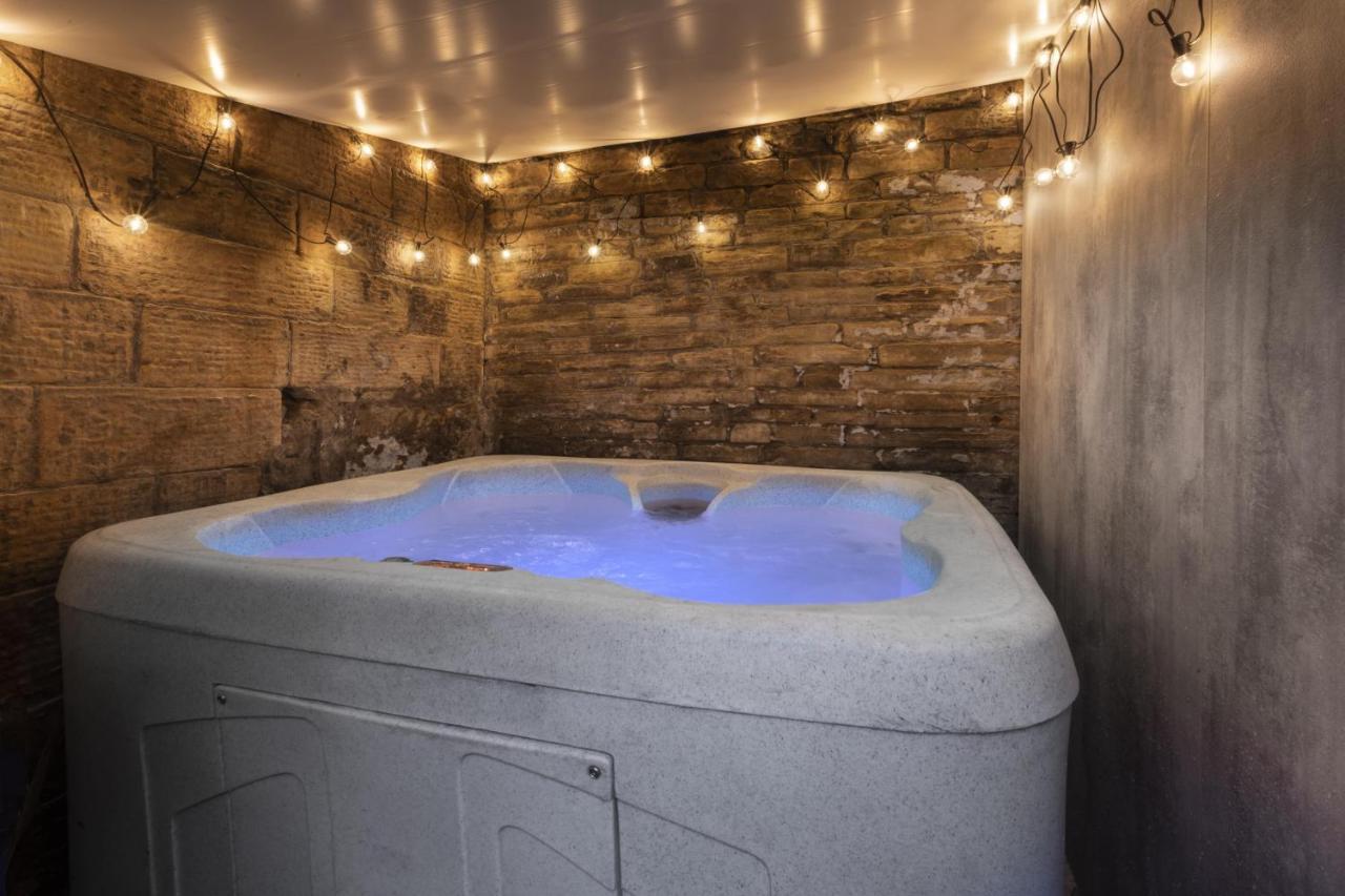 Villa Rosie'S Escape With Hot Tub à Barrowford Extérieur photo